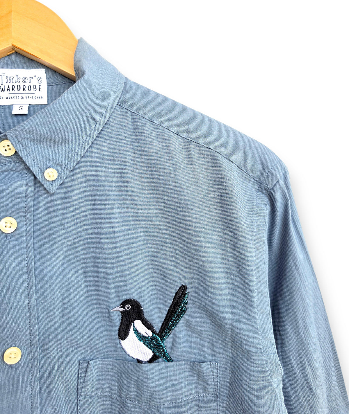 Magpie Shirt, Size Small