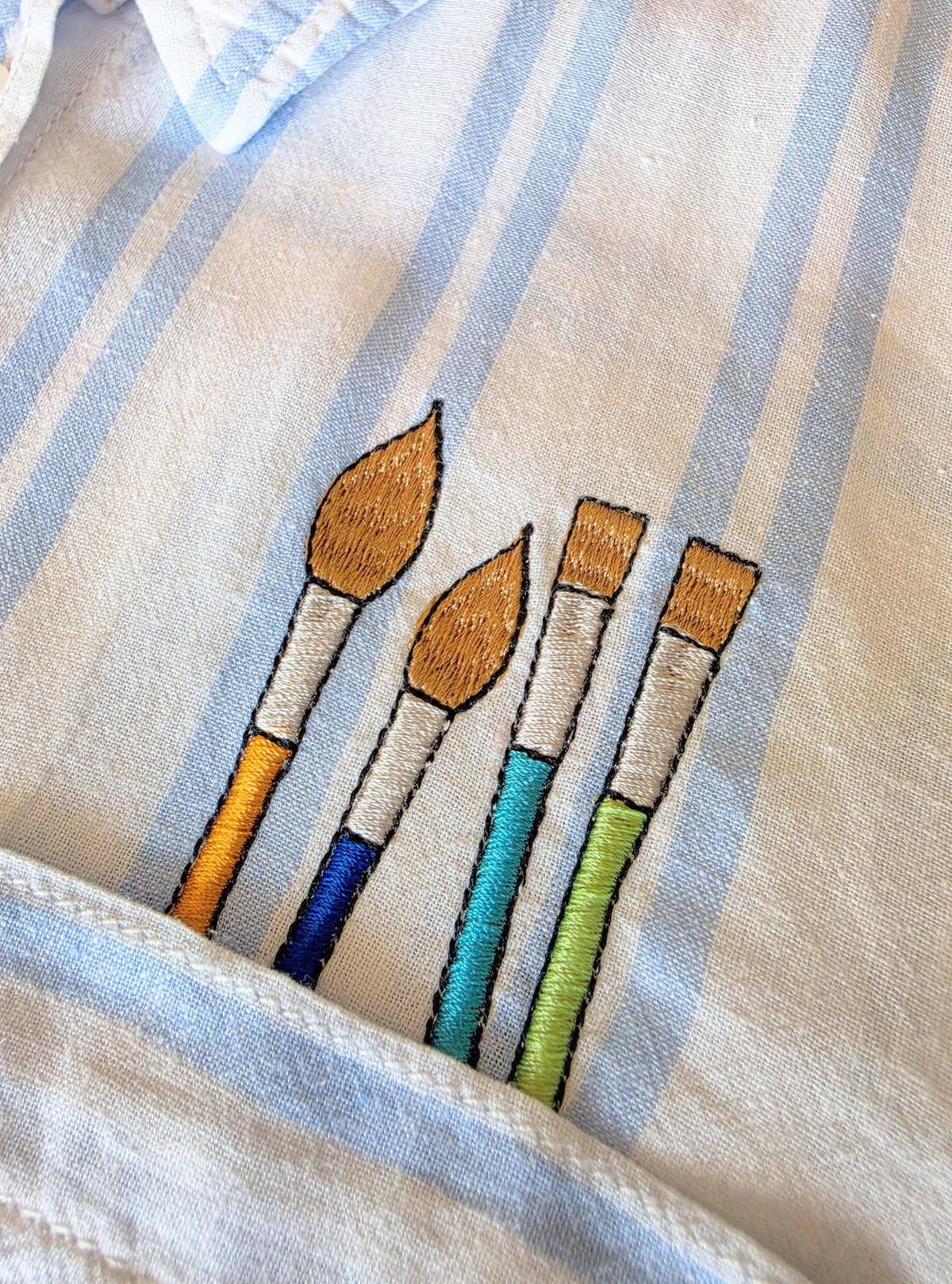 Paintbrushes Shirt, Size 18