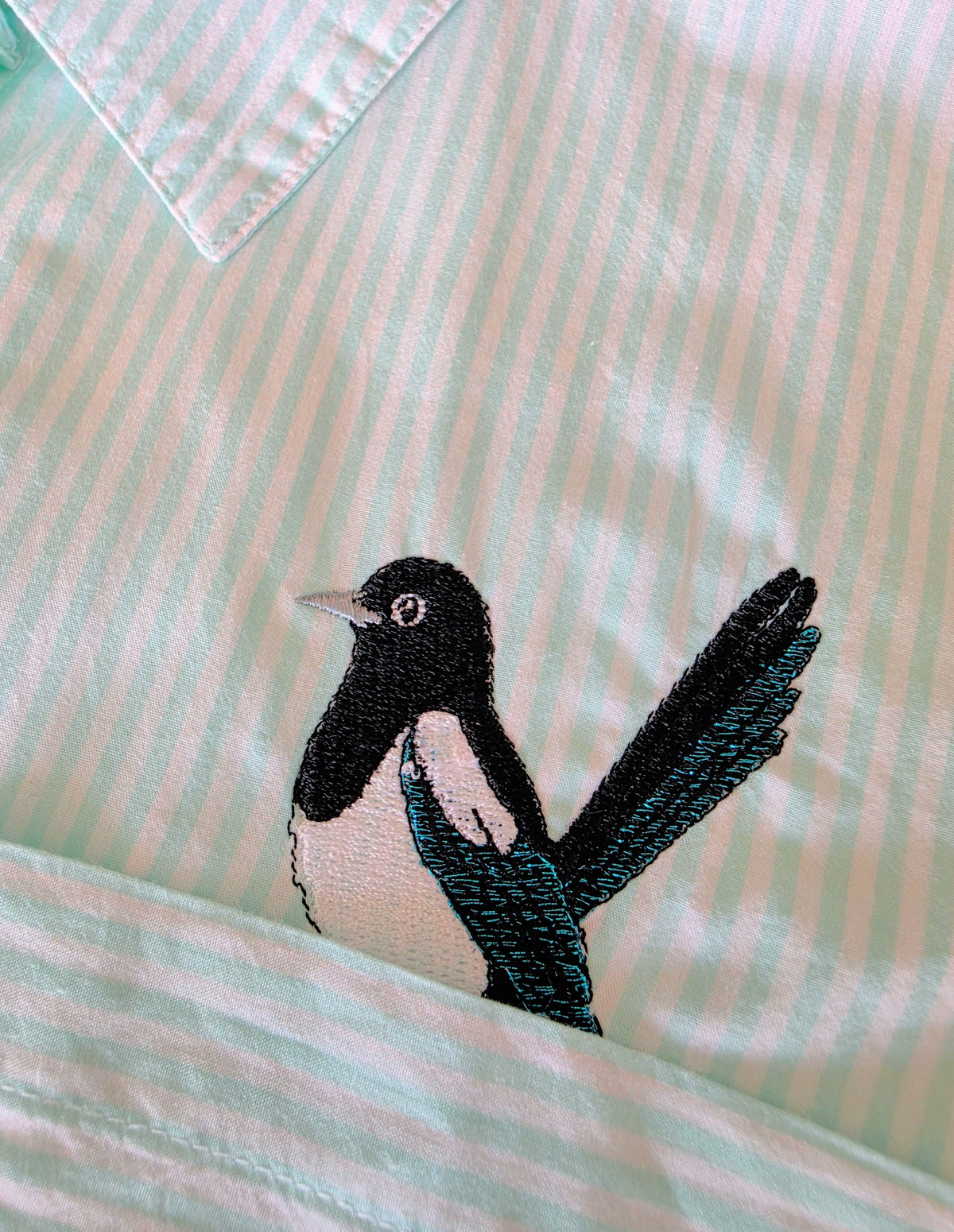 Magpie Shirt, Size 22